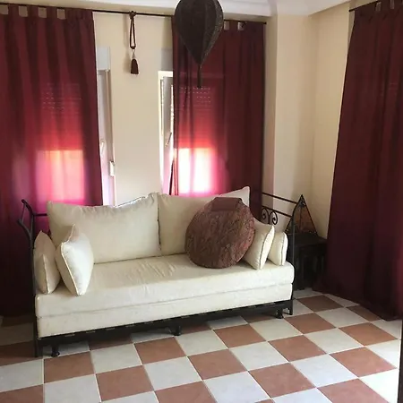 Villa Side Side
